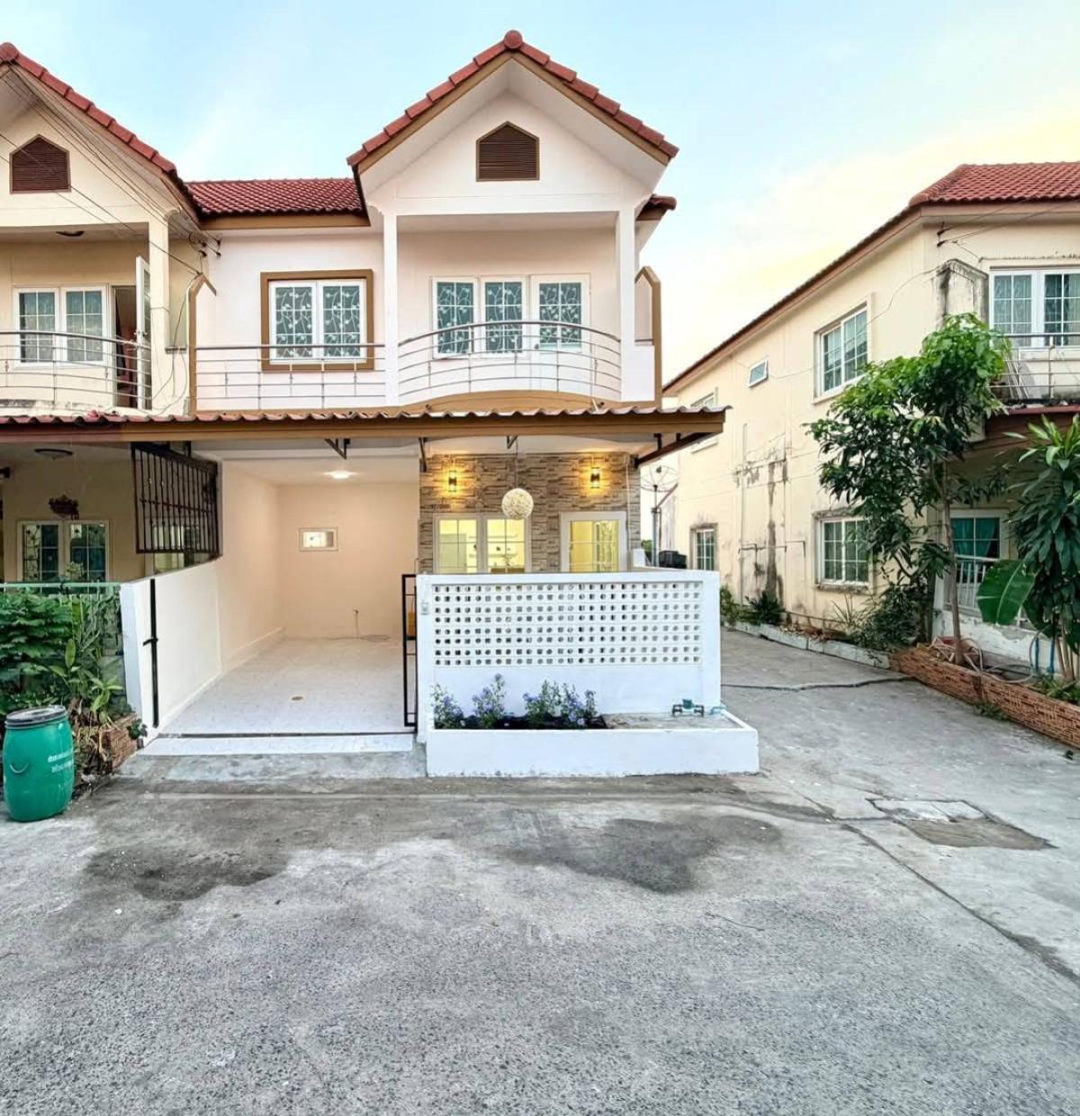 For Sale Townhouse/Townhome , Feung Fah 11 Phase 7 , corner unit , newly renovated , Phraek Sa , Mueang Samut Prakan , Samut Prakarn , CX-147934 For Sale Townhouse/Townhome , Feung Fah 11 Phase 7 , corner unit , newly renovated , Phraek Sa , Mueang Samut Prakan , Samut Prakarn , CX-147934