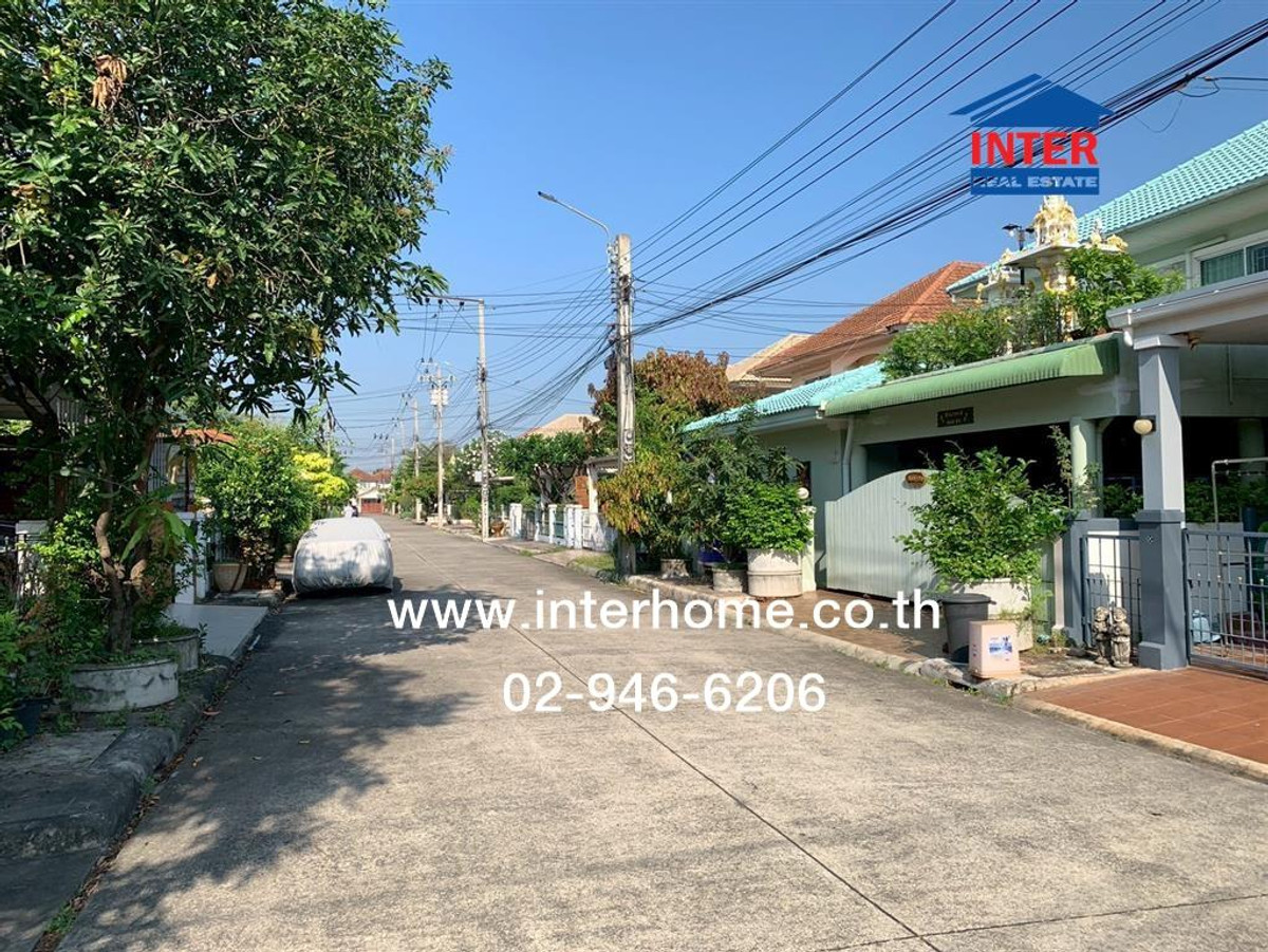บ้านเดี่ยว 2 ชั้น 52.2 ตร.ว. หมู่บ้านชวนชื่น เรสซิเด้นท์ พาร์ค5 ใกล้จุดขึ้นลงทางด่วนและรถไฟฟ้าสายสีชมพู สถานีวัชรพล ซอยคู้บอน27 แยก11 ซอยรามอินทรา65 เขตบางเขน กรุงเทพมหานคร – รูปที่ 2