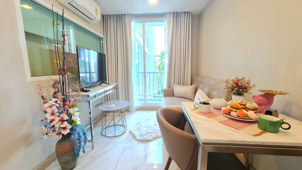 🔥🔥For urgent rent, Bless Residence Ekkamai, new room, pool view‼️ 🔥🔥For urgent rent, Bless Residence Ekkamai, new room, pool view‼️