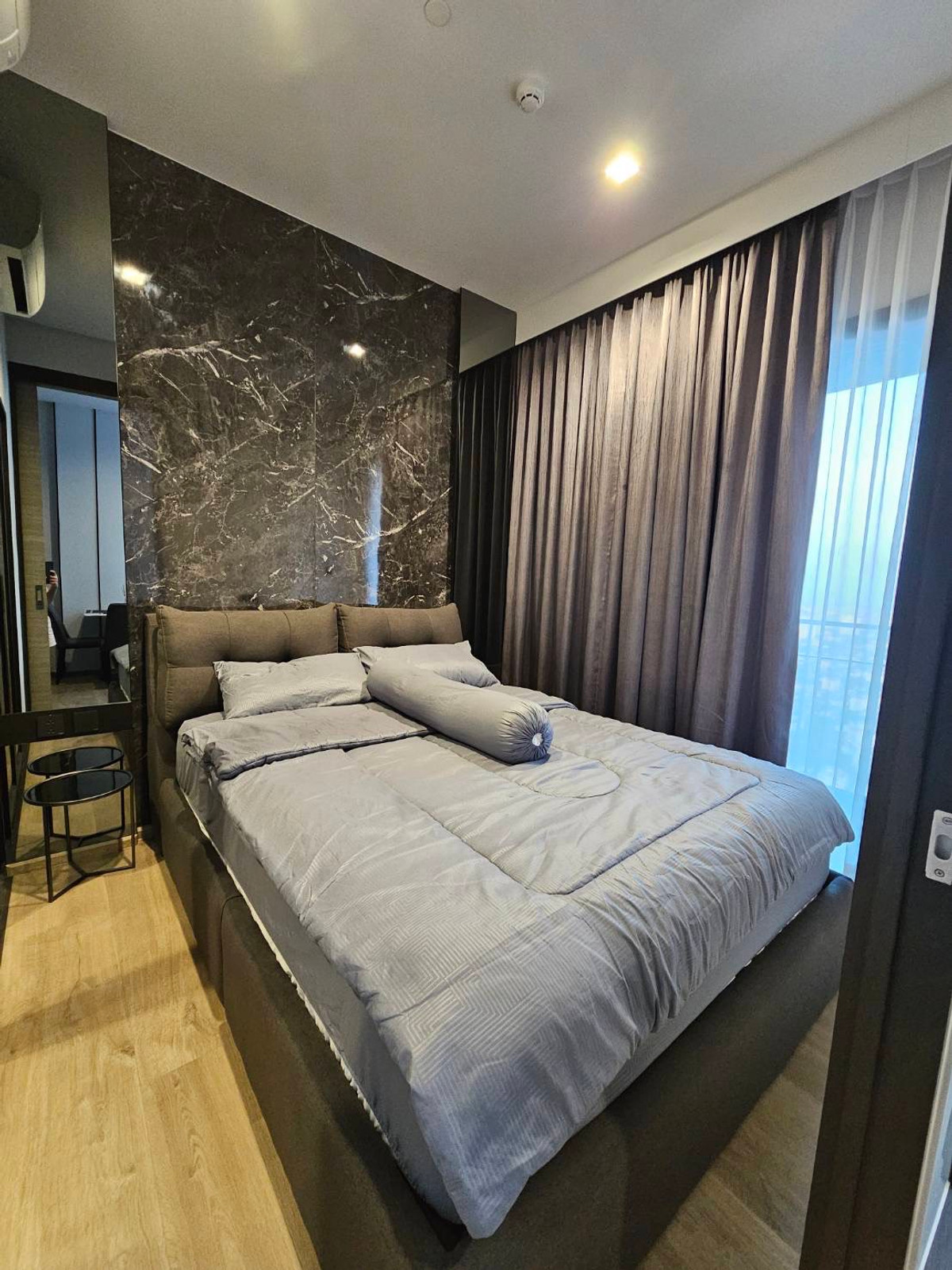 For Rent : เดอะ เครสท์ พาร์ค เรสซิเดนเซส Luxury condo 1ห้องนอน 1ห้องน้ำ ห้องสวย เฟอร์นิเจอร์ครบ พร้อมเข้าอยู่ For Rent : เดอะ เครสท์ พาร์ค เรสซิเดนเซส Luxury condo 1ห้องนอน 1ห้องน้ำ ห้องสวย เฟอร์นิเจอร์ครบ พร้อมเข้าอยู่