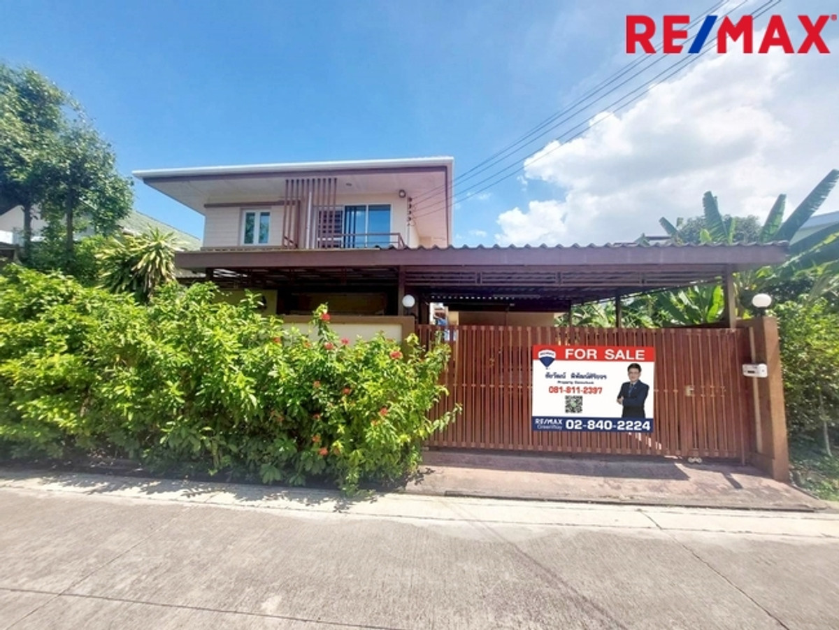 Single house for sale, 61 square wah, location in Soi Wat Phra Ngoen (Ton Soi) - Bang Yai, near Central Westgate. Single house for sale, 61 square wah, location in Soi Wat Phra Ngoen (Ton Soi) - Bang Yai, near Central Westgate.