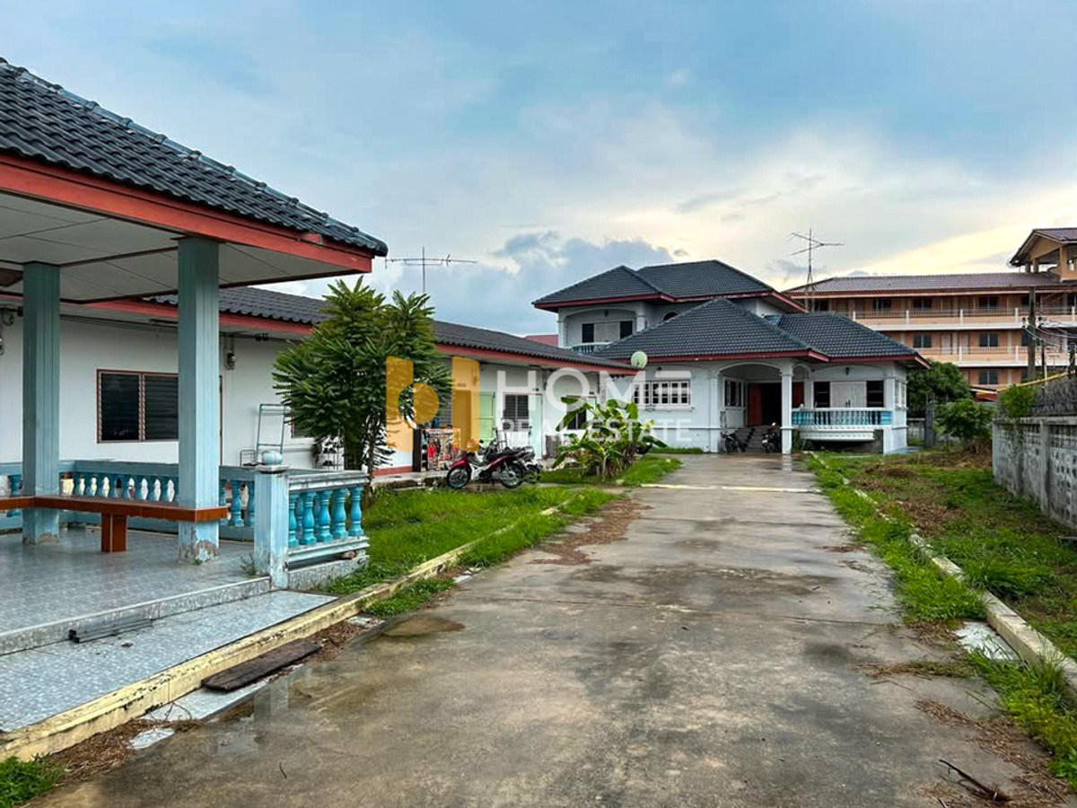 House with 6 Unit Row House for Sale - 349 Sq. Wah in Baan Hin Phloeng Soi 10 / 10 Bedrooms (FOR SALE) YEAN137 House with 6 Unit Row House for Sale - 349 Sq. Wah in Baan Hin Phloeng Soi 10 / 10 Bedrooms (FOR SALE) YEAN137