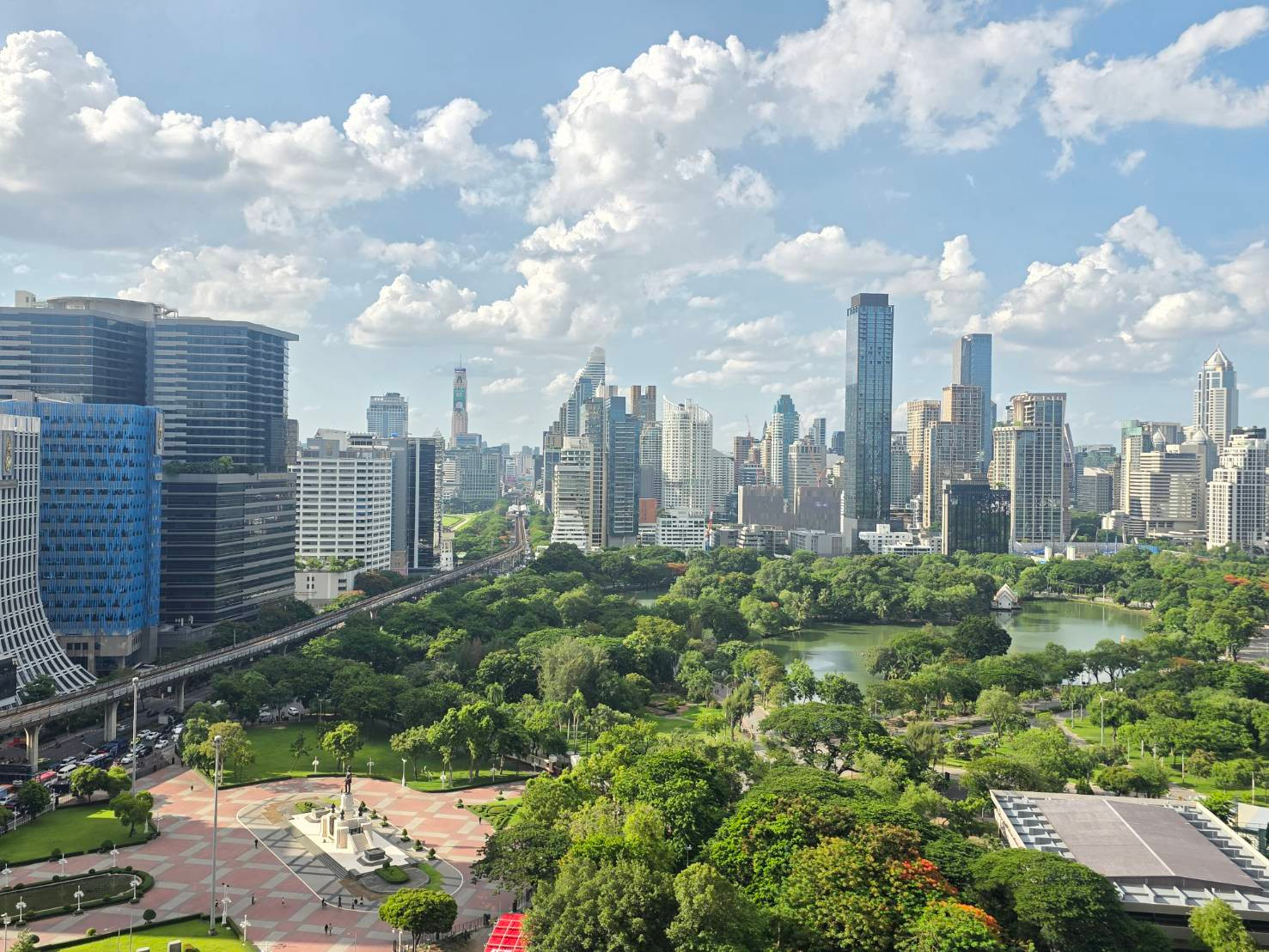 Dusit Parkside 1bed Park view: 1bed 1bath 65.74sqm. 25,000,000 Lumpini view Am: 0656199198 Dusit Parkside 1bed Park view: 1bed 1bath 65.74sqm. 25,000,000 Lumpini view Am: 0656199198