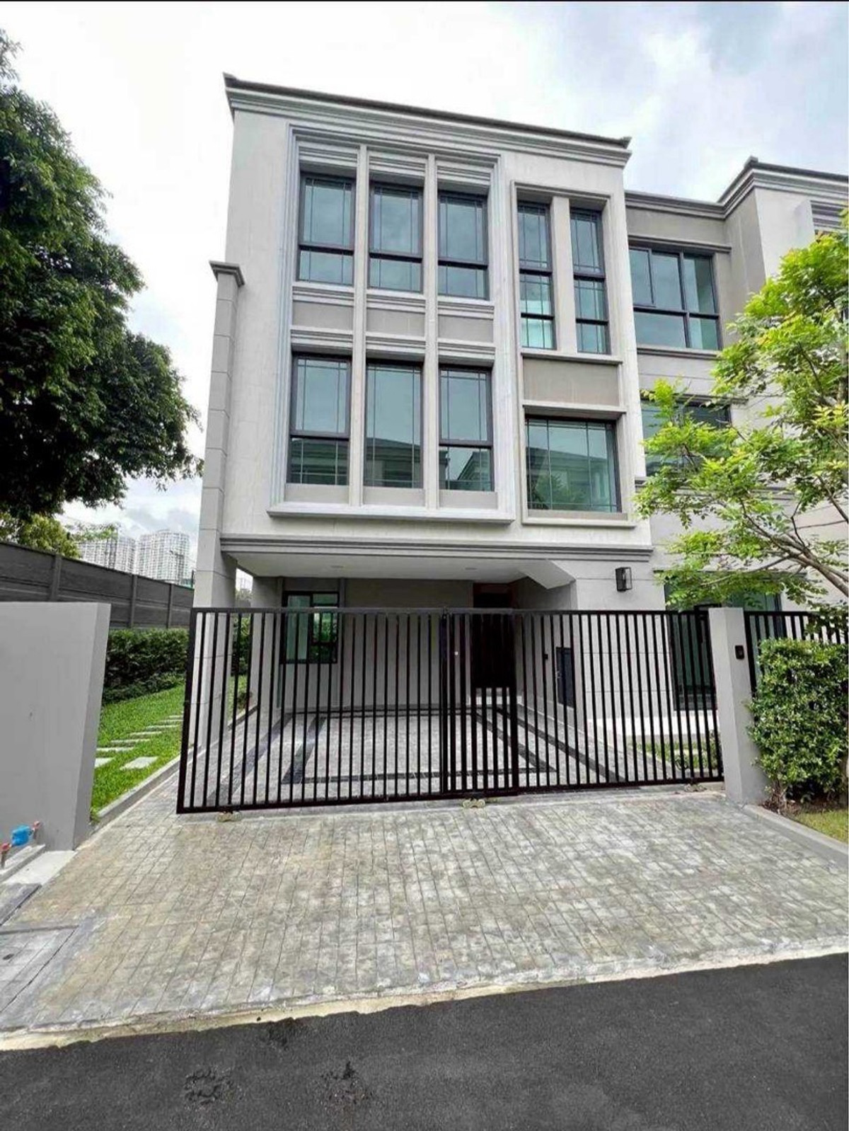 Townhome Rent Baan Klang Muang Classe Ratchayothin Luxury 🌟🌈🌈