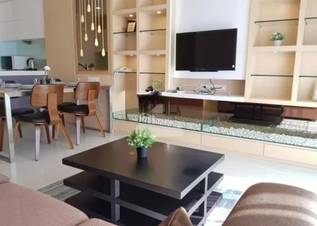 SL040/Luxury condo in the heart of Langsuan, Q Langsuan, large room, 2 bedrooms, premium location, near BTS Chidlom. SL040/Luxury condo in the heart of Langsuan, Q Langsuan, large room, 2 bedrooms, premium location, near BTS Chidlom.