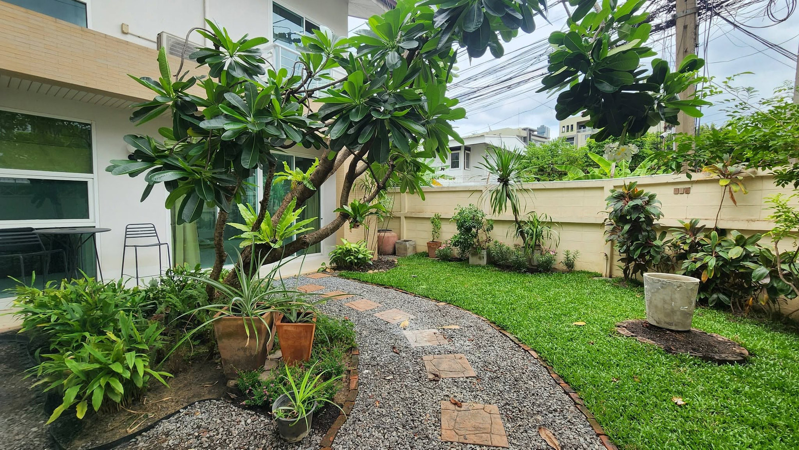 📍 FOR RENT / SALE: 2-Storey Single House in Sukhumvit 49 🐶🐱 – รูปที่ 2