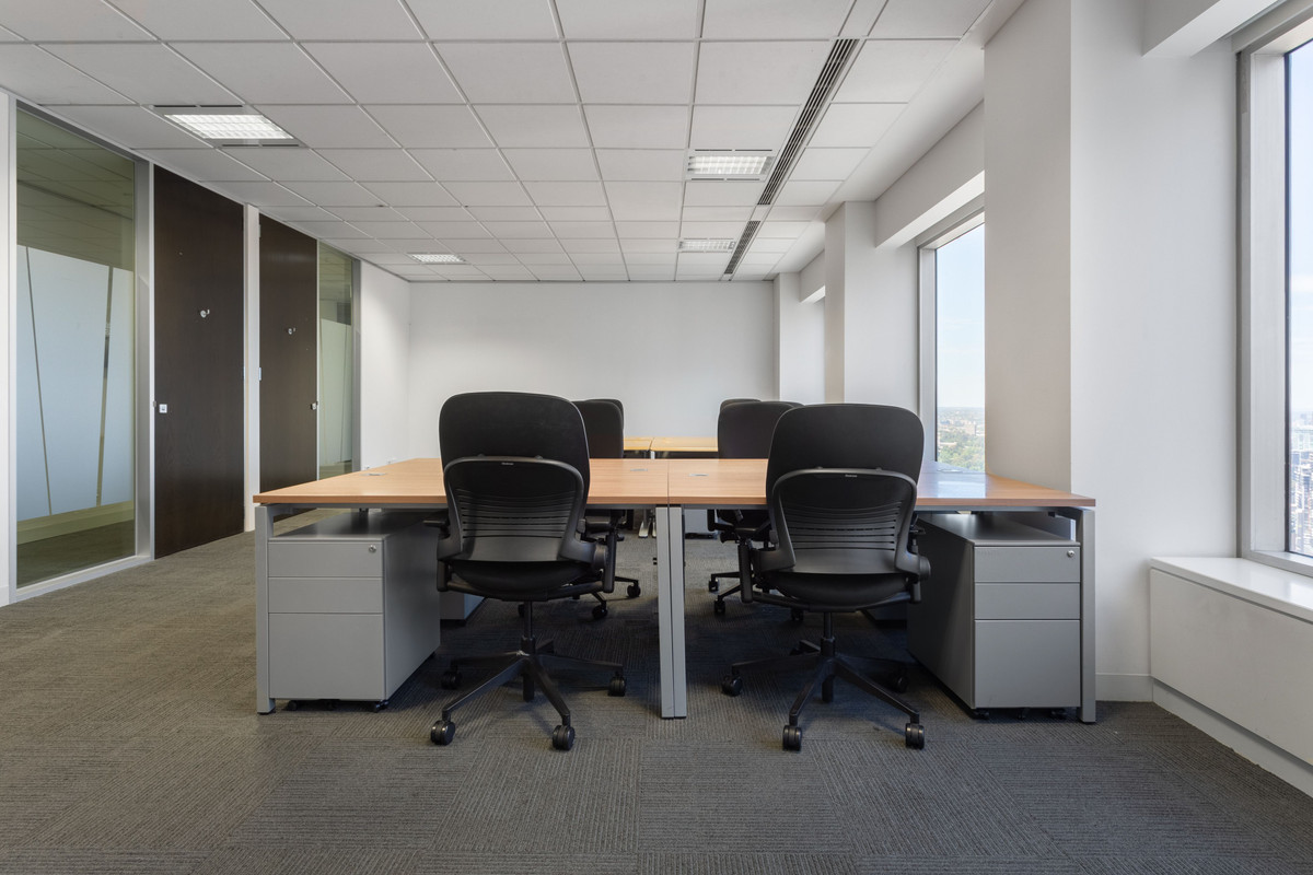 All-inclusive access to professional office space for 4 employees in Regus Silom Complex – รูปที่ 2