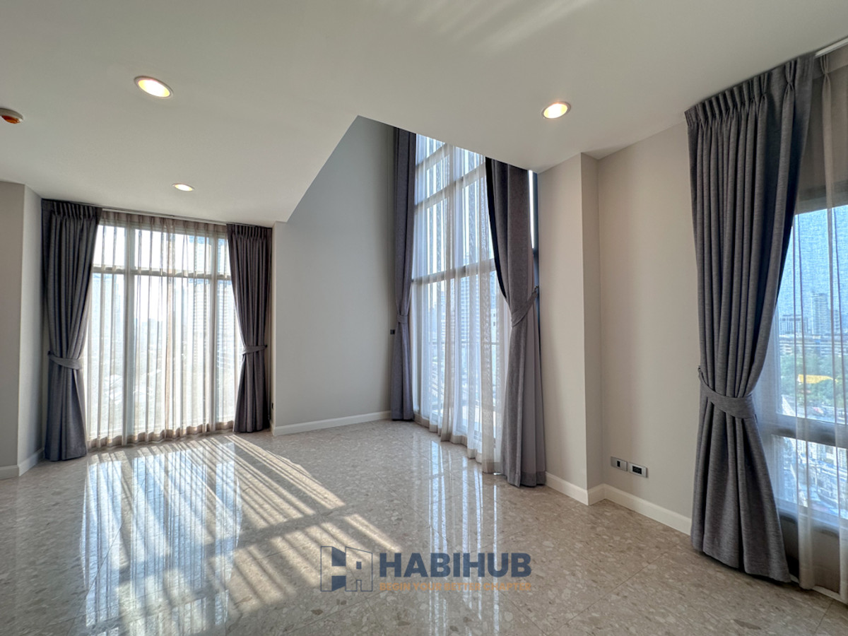 🏠✨ The Crest Sukhumvit 34 | Duplex 2 Bedroom Condo for Sale (HBH-HL-40) 🏠✨ The Crest Sukhumvit 34 | Duplex 2 Bedroom Condo for Sale (HBH-HL-40)