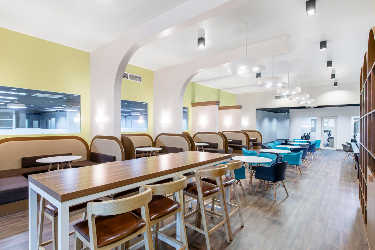 All-inclusive access to professional office space for 4 employees in Regus Silom Complex – รูปที่ 4