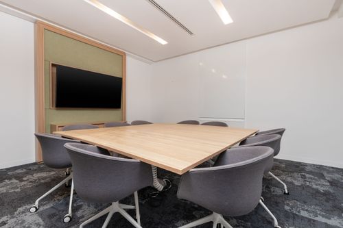 พื้นที่ออฟฟิศพร้อมบริการครบวงจรสำหรับ 10 พนักงาน ใน Regus KPN Tower