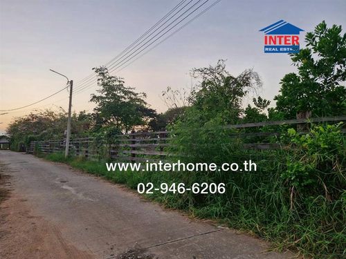 Empty land 275.6 sq m. Land, Soi Wang Kaew. Land near Saphan Sung Temple, Chaiyaphruek Road, Chamber of Commerce Road, Pak Kret, Nonthaburi.