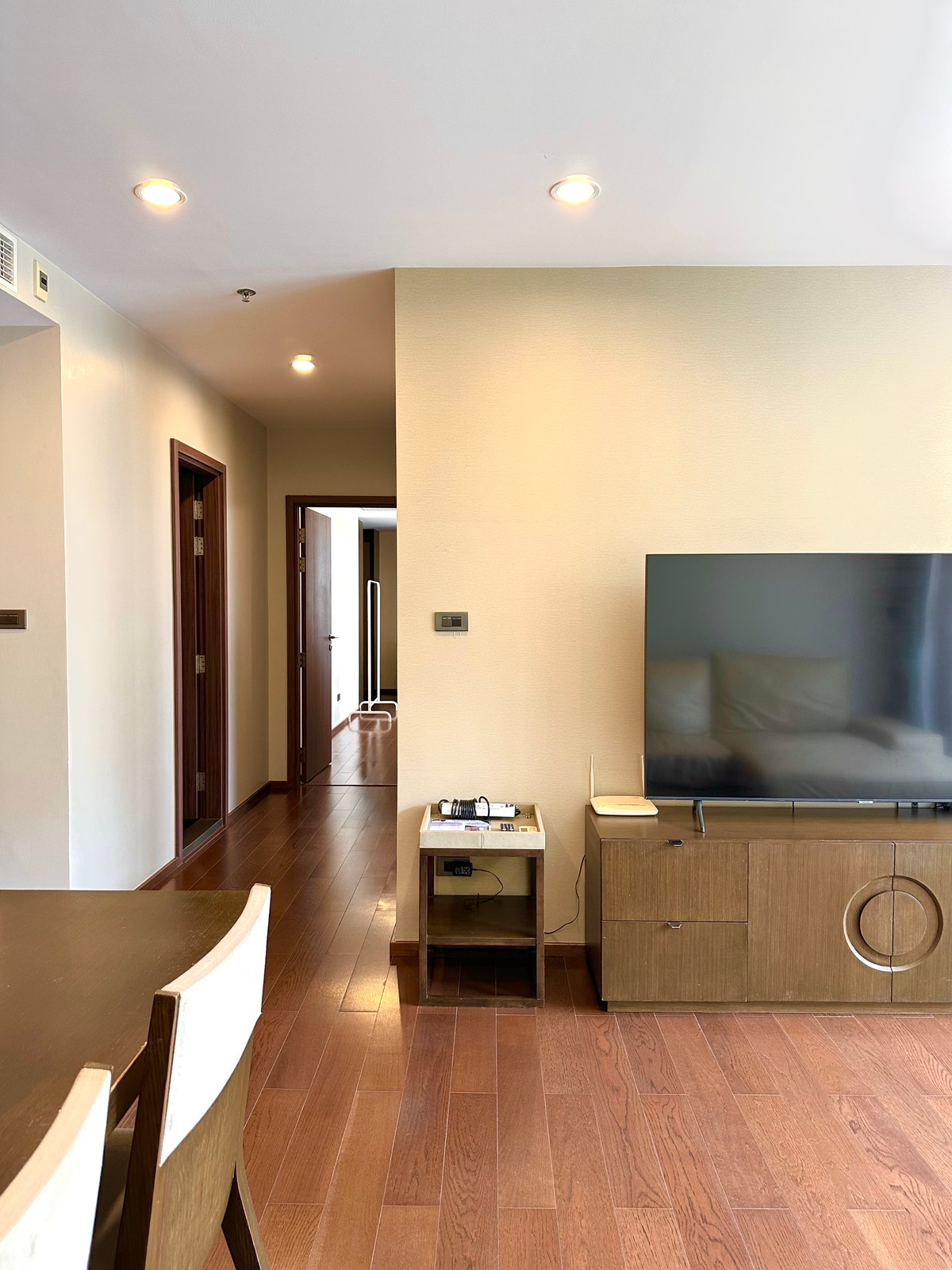 Condo for sale: The Hudson Sathorn, large room in the CBD area, suitable for both living and long-term investment. Condo for sale: The Hudson Sathorn, large room in the CBD area, suitable for both living and long-term investment.