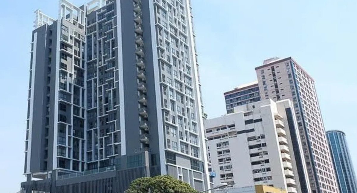 ✨ For Sale: Ideo Q Phayathai Condo ✨ 💰 Only 9,200,000 THB ✨ For Sale: Ideo Q Phayathai Condo ✨ 💰 Only 9,200,000 THB