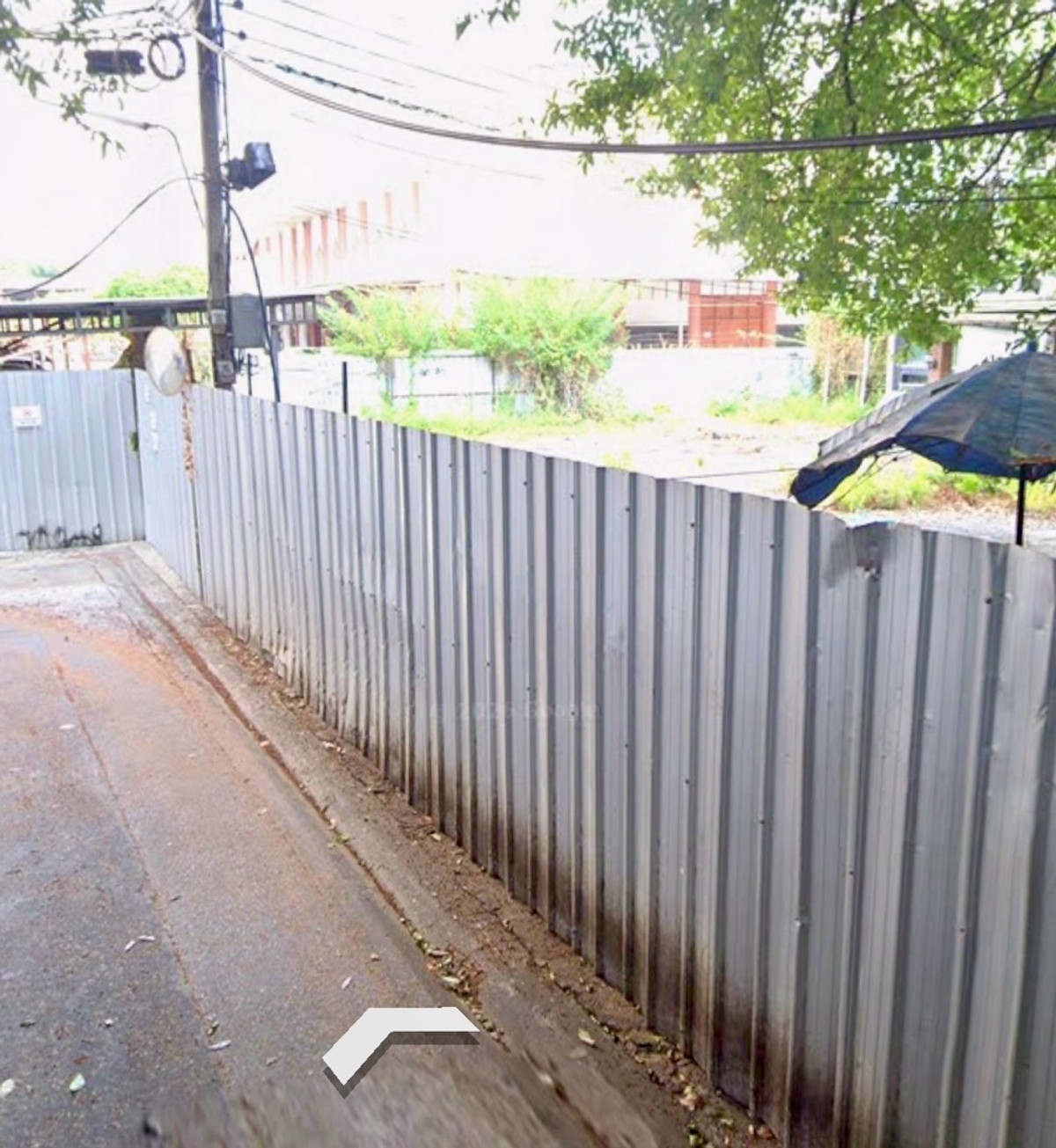 Land for sale on Surawong Road, 333 sq m, 50 meters into the alley, near Surawong Shark Fin Ping.