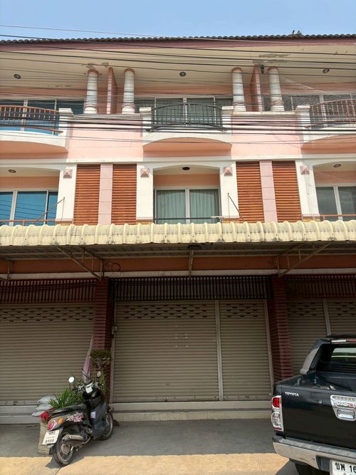 95872 - ขายอาคารพาณิชย์ 3 ชั้น ทำเลศักยภาพสูง ใกล้อาเขตเชียงใหม่
