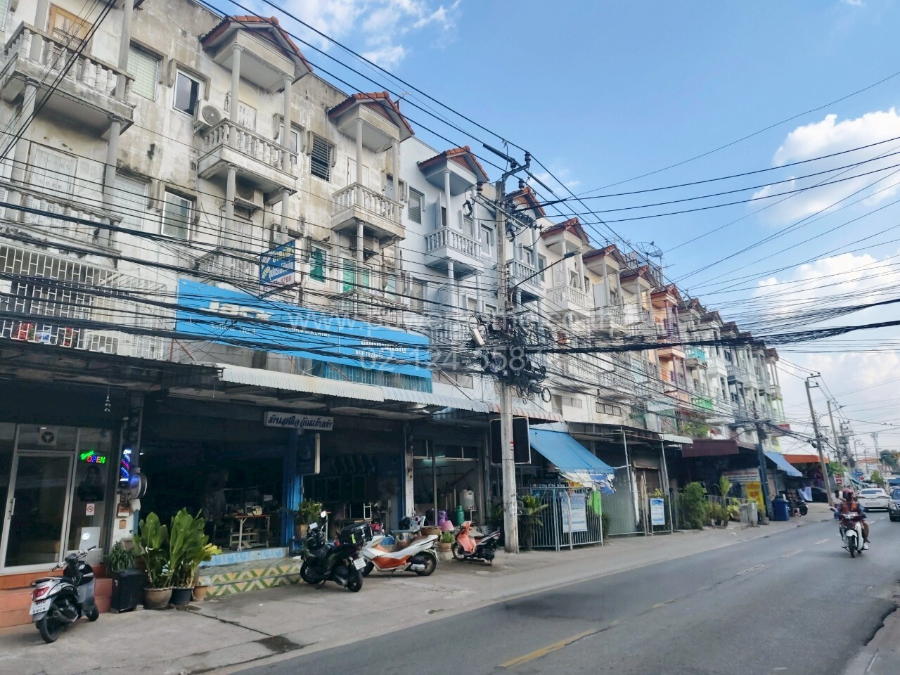อาคารพาณิชย์ 2 คูหา 3.5 ชั้น ถนนวัดเวฬุวนาราม ดอนเมือง ทำเลธุรกิจ-ค้าขาย ติดถนน ใกล้สนามบินดอนเมือง – รูปที่ 3