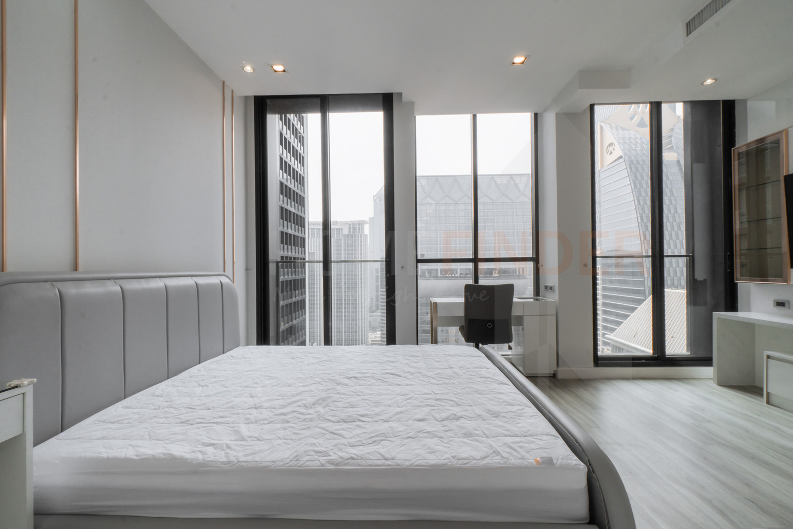 49,000 บาท/เดือน อยู่ Noble Ploenchit ติด BTS เพียง 30 เมตร – รูปที่ 4