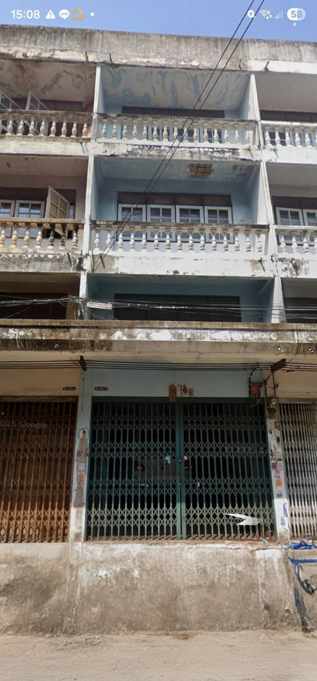 Townhome for sale, 3 and a half floors, located in Soi Ekachai 128. Townhome for sale, 3 and a half floors, located in Soi Ekachai 128.