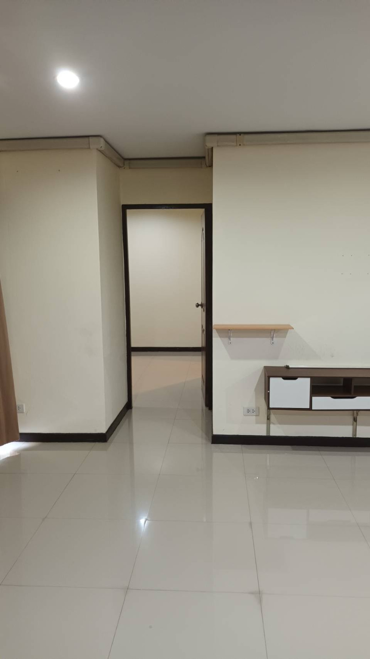 (รหัส S5427) ขายคอนโด โครงการ Sriwara Garden Condominium : ศรีวราการ์เด้น คอนโดมิเนียม