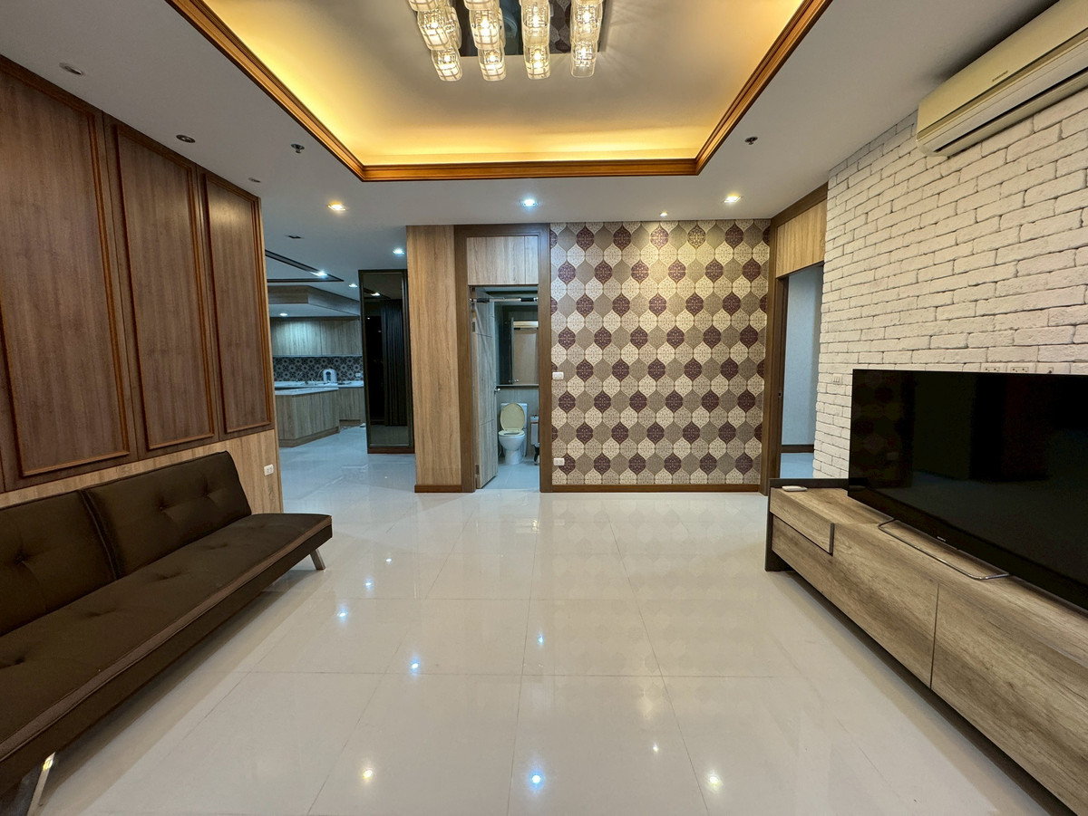 ให้เช่า Villa Asoke 2 ห้องนอน แต่งหรู เฟอร์ครบ ทำเล MRT เพชรบุรี ให้เช่า Villa Asoke 2 ห้องนอน แต่งหรู เฟอร์ครบ ทำเล MRT เพชรบุรี