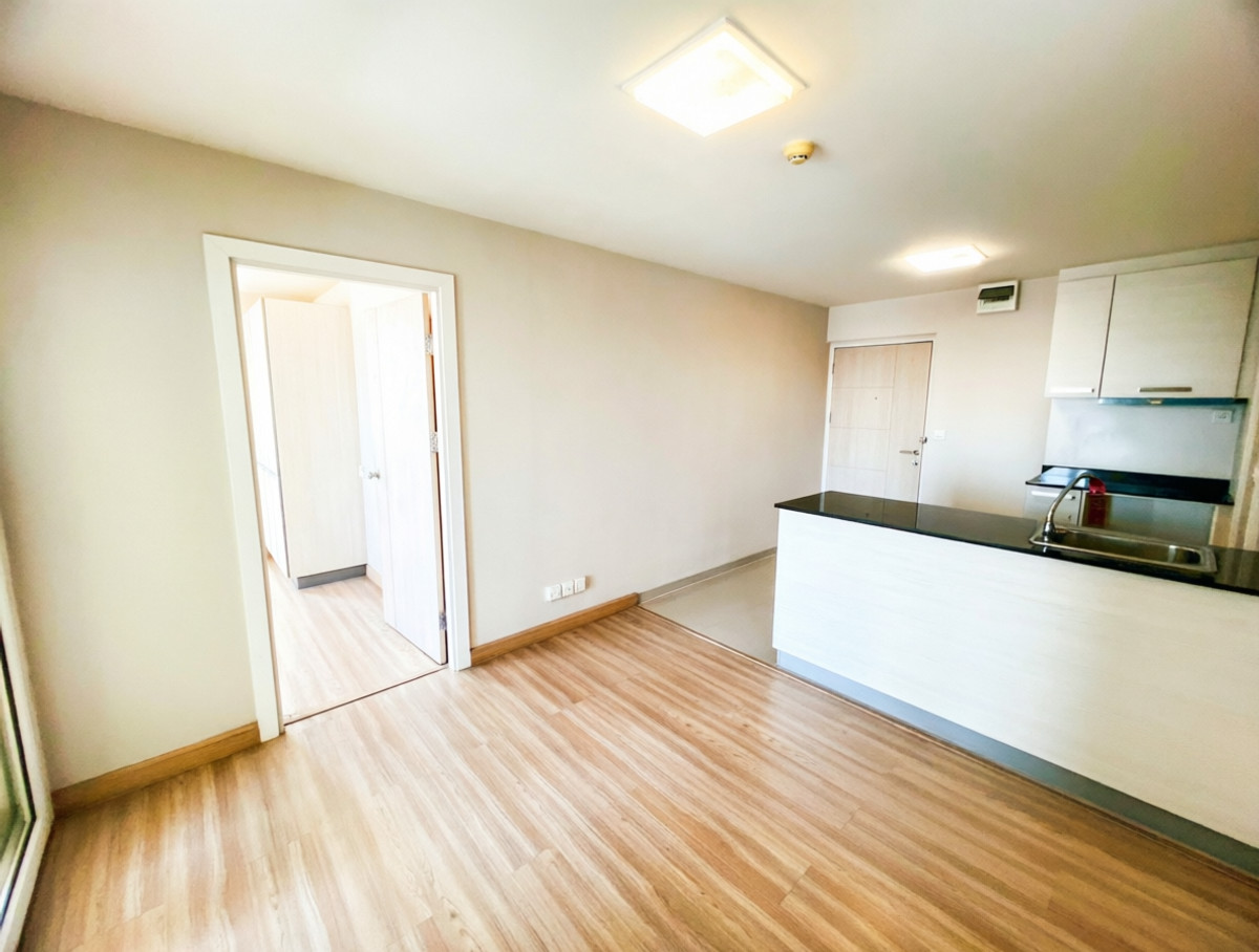 🔥 For sale/rent, large condo, 2 bedrooms (M Society Muang Thong Thani), 18th floor, open view, cool breeze, with full promotion, just carry your bags and move in!