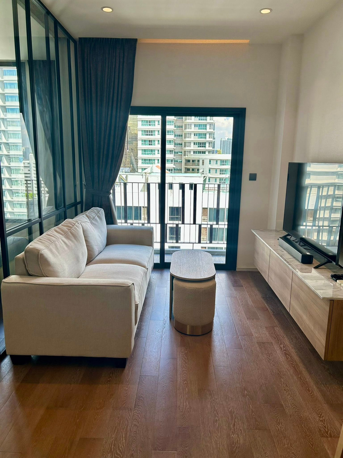 For Rent : มิวนีค สุขุมวิท23 ติด BTS และMRT คอนโดเลี้ยงสัตว์ 1ห้องนอน 1ห้องน้ำ ห้องสวย เฟอร์นิเจอร์ครบ พร้อมเข้าอยู่ – รูปที่ 3