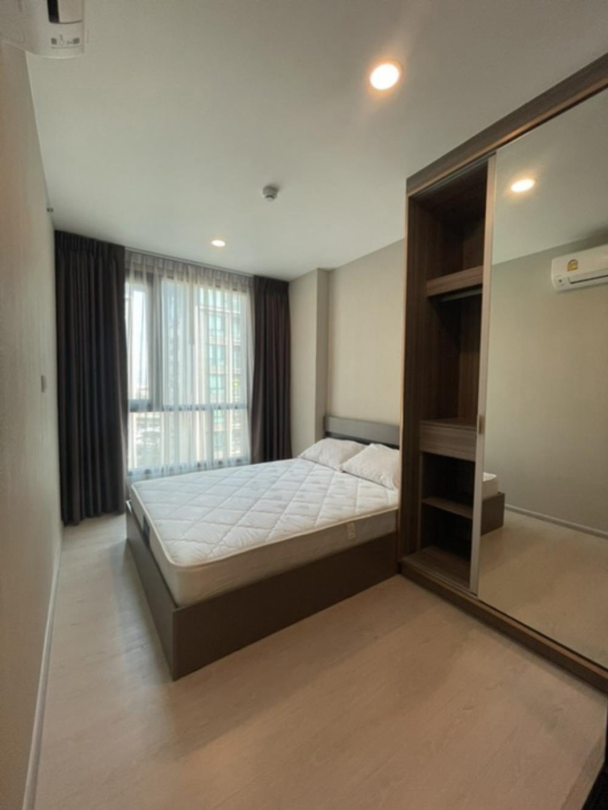 For Rent : Knightsbridge Phaholyothin 1 bedroom, 1 bathroom, beautiful room, fully furnished. Ready to move in For Rent : Knightsbridge Phaholyothin 1 bedroom, 1 bathroom, beautiful room, fully furnished. Ready to move in