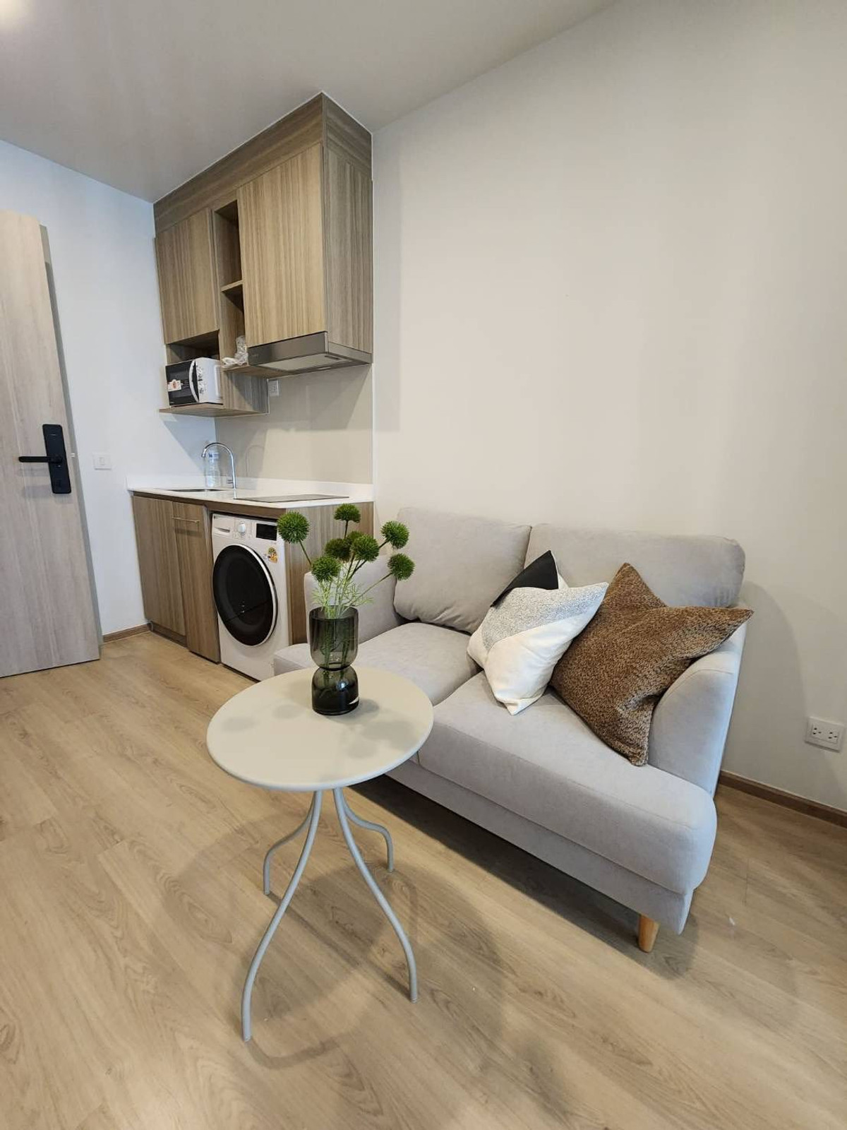 For Rent : Life Rama4-Asoke 1ห้องนอน 1ห้องน้ำ ห้องสวย เฟอร์นิเจอร์ครบ พร้อมเข้าอยู่ – รูปที่ 4