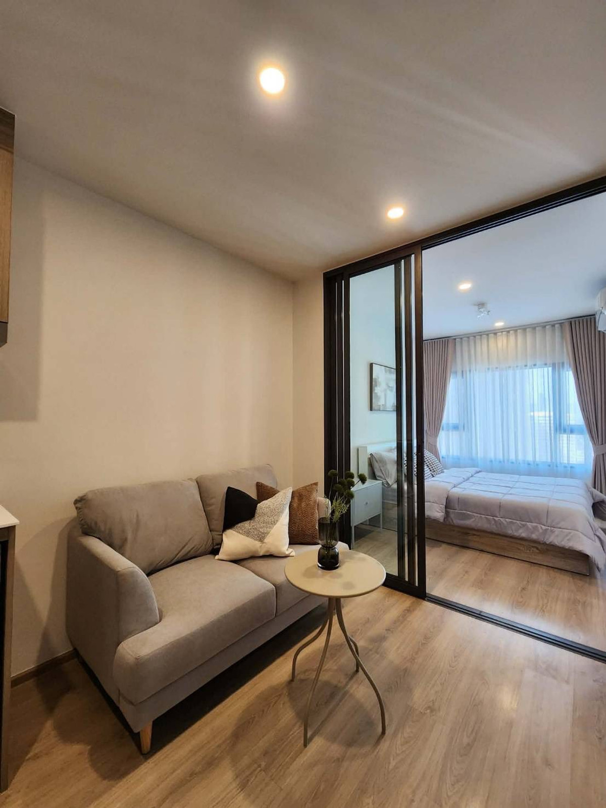 For Rent : Life Rama4-Asoke 1ห้องนอน 1ห้องน้ำ ห้องสวย เฟอร์นิเจอร์ครบ พร้อมเข้าอยู่ – รูปที่ 3