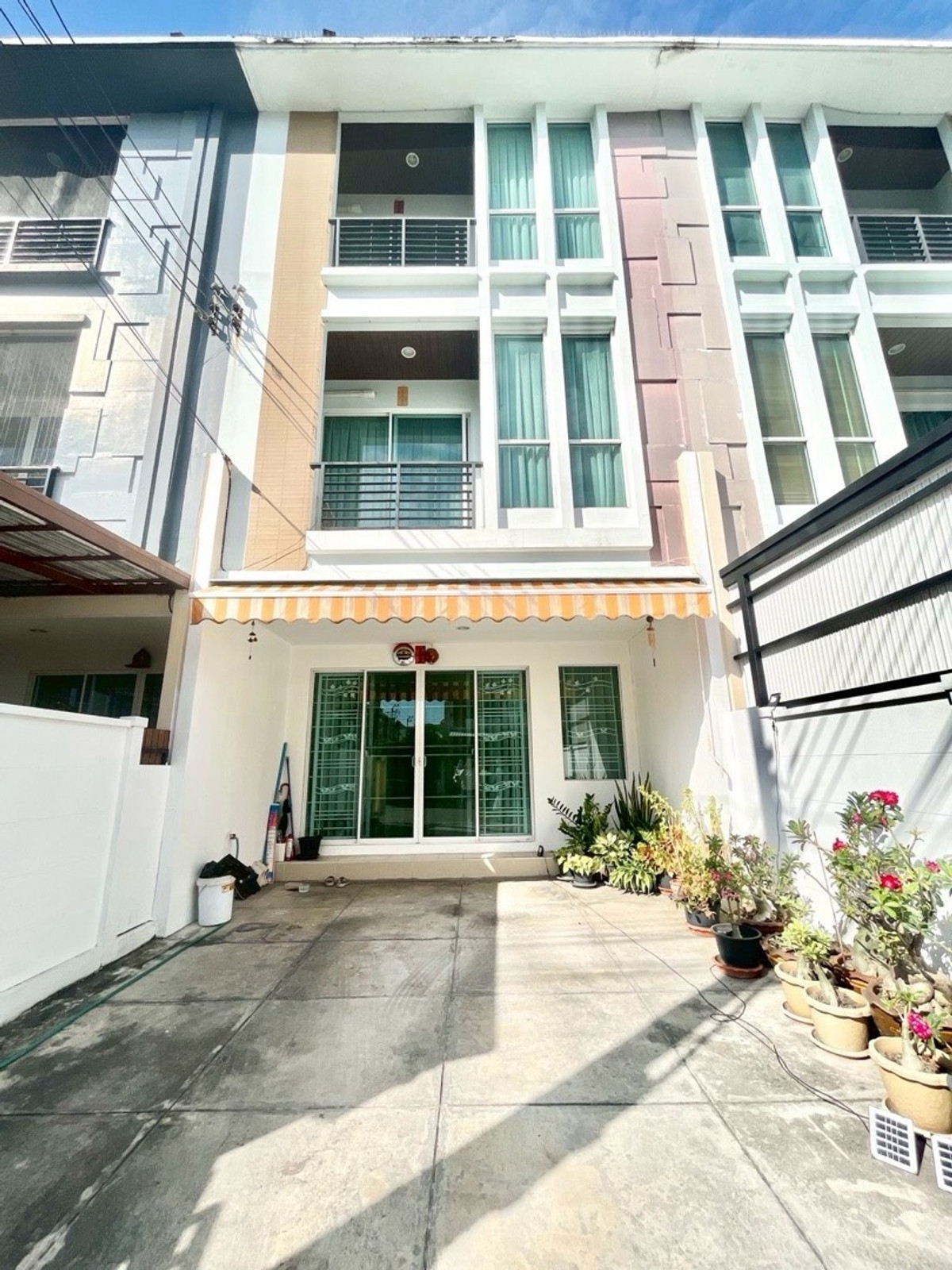 ลดเหลือ4.2ล้าน บ้านกลางเมืองลาดพร้าว 87