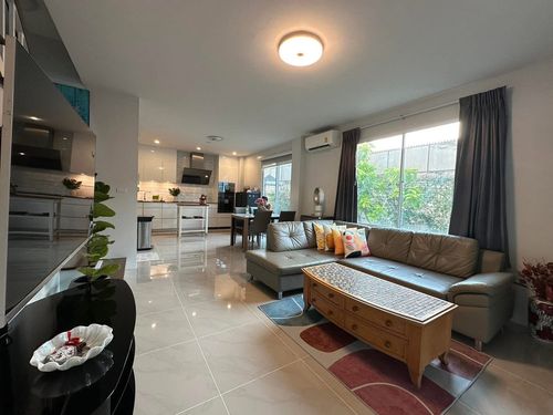 🔥🔥 ให้เช่า บ้าน Town Avenue กรุงเทพกรีฑา 🔥🔥 ทาวน์โฮม 3 ชั้น หลังมุม สไตล์ Modern Luxury บรรยากาศเงียบสงบ เป็นส่วนตัว
