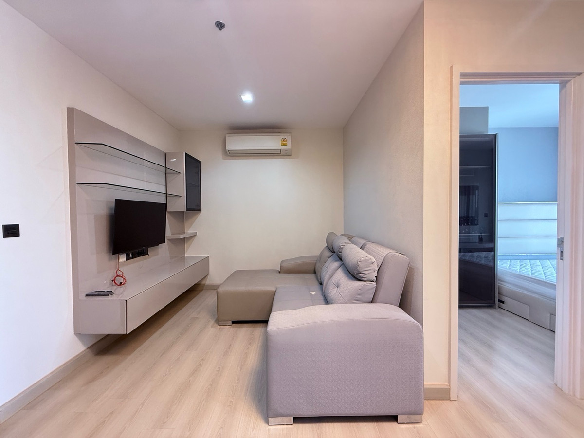 ให้เช่า The signature by urbano 2 bed 1 bath ชั้นสูง พร้อมเข้าอยู่ ติดต่อ 098-9655699 ให้เช่า The signature by urbano 2 bed 1 bath ชั้นสูง พร้อมเข้าอยู่ ติดต่อ 098-9655699