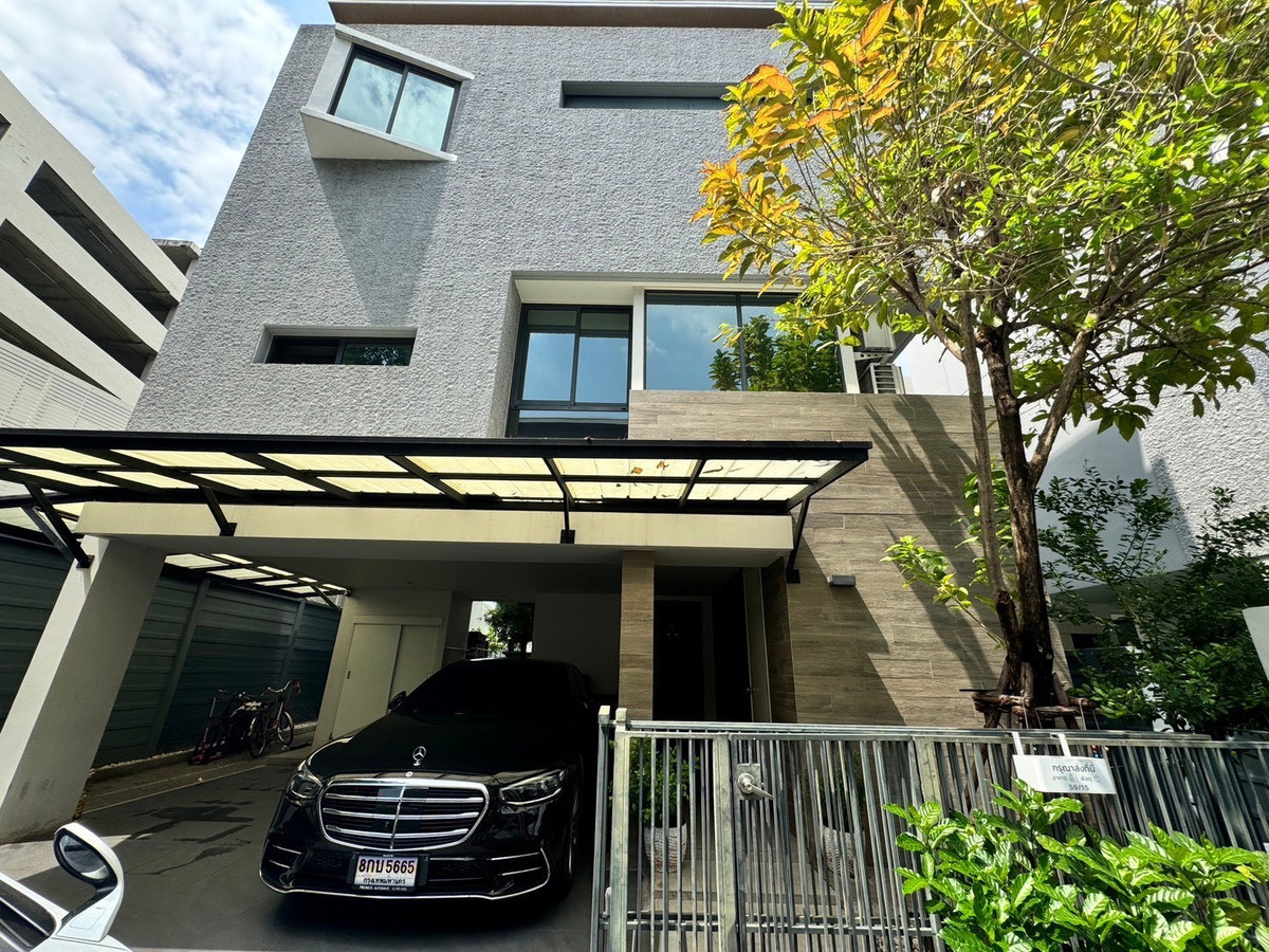 Parc Priva: 58.3sqwah 296sqm. 4bed 4bath + Maid room 46,000,000 Am: 0656199198 Parc Priva: 58.3sqwah 296sqm. 4bed 4bath + Maid room 46,000,000 Am: 0656199198