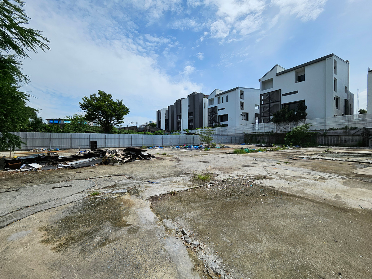 ให้เช่า ที่ดิน ซอยอินทามระ 12 ใกล้รถไฟฟ้าสถานีสะพานควาย ขนาด 207 ตร.ว. เทคอนกรีตเต็มพื้นที่ เหมาะทำธุรกิจ ค่าเช่า 50,000 บาท/เดือน – รูปที่ 3