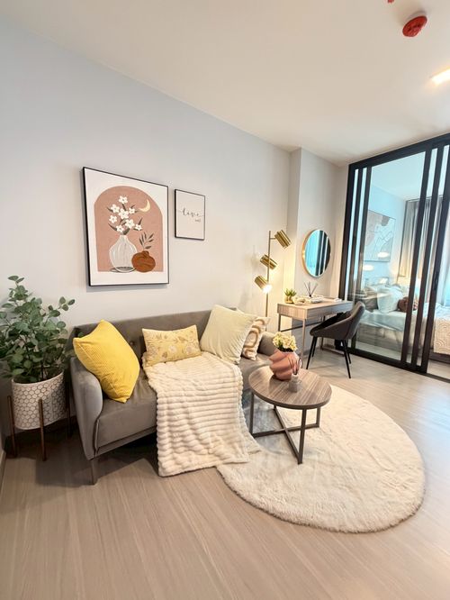 🔥For Rent Now🔥 Life Sathorn Sierra, prime location on the Thonburi side, near Sathorn-Silom, easy access + stunning premium amenities.