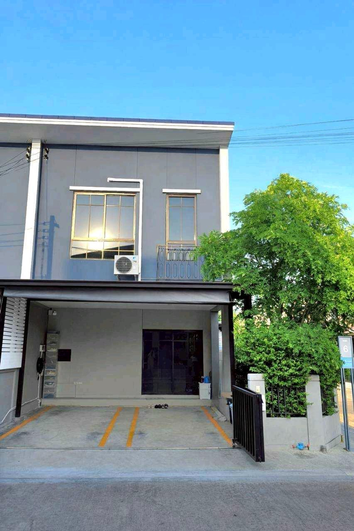 🏡 ส่งต่อบ้านหลังมุม ทำเลดี ใกล้ถนนชัยพฤกษ์ ()
