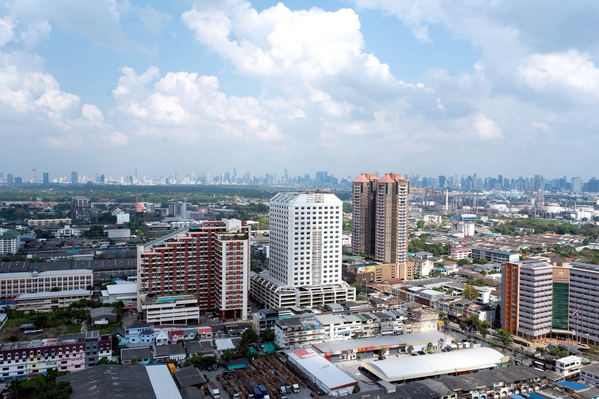 🔥 Condo for Rent – Regent Home Bangna (Short to Medium Term) 🔥(Only 400 meters from BTS Bangna – Ready to move in!)📍 Location: Bangna🏢 Project: Regent Home Bangna📏 Size: 28 sq.m. (1 Bedroom – open plan)📍 Floor: 27 | Building B🌊 River view | – รูปที่ 4