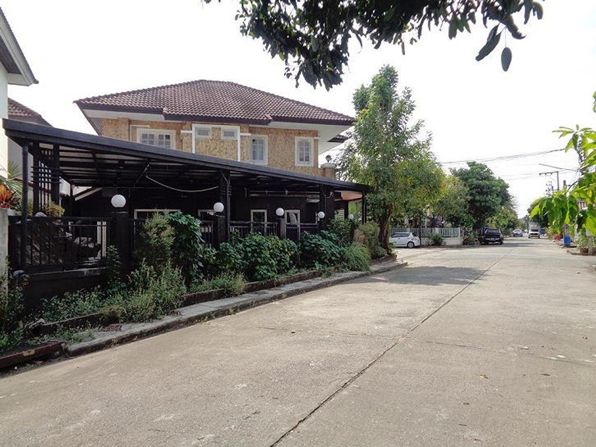 🚩 H1306 Corner detached house, 57 square wah, beautifully decorated, Villa Ramintra Village, Soi Khubon 27, Bang Khen 💷 Price 4.6 million baht with furniture ✨ Free transfer fee. 🚩 H1306 Corner detached house, 57 square wah, beautifully decorated, Villa Ramintra Village, Soi Khubon 27, Bang Khen 💷 Price 4.6 million baht with furniture ✨ Free transfer fee.
