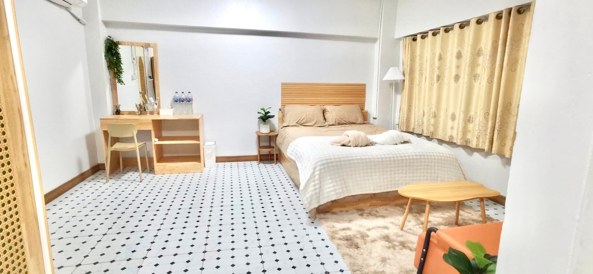 The apartment room is wide! Newly renovated, air conditioning, complete furniture! Very good location, near MRT, bus stop, fresh market, Makro, Lotus. The apartment room is wide! Newly renovated, air conditioning, complete furniture! Very good location, near MRT, bus stop, fresh market, Makro, Lotus.