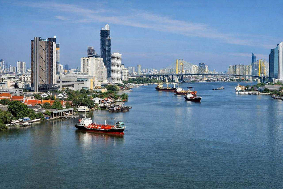 ขายด่วน คอนโดริมน้ำ Ivy River ราษฎร์บูรณะ 113 ตร.ม. วิวพาโนรามา ชั้นสูง ตึก A ราคาดีที่สุดในโครงการ สิทธิ์ที่จอดรถประจำ 1 คัน หมุนเวียน 1 คัน