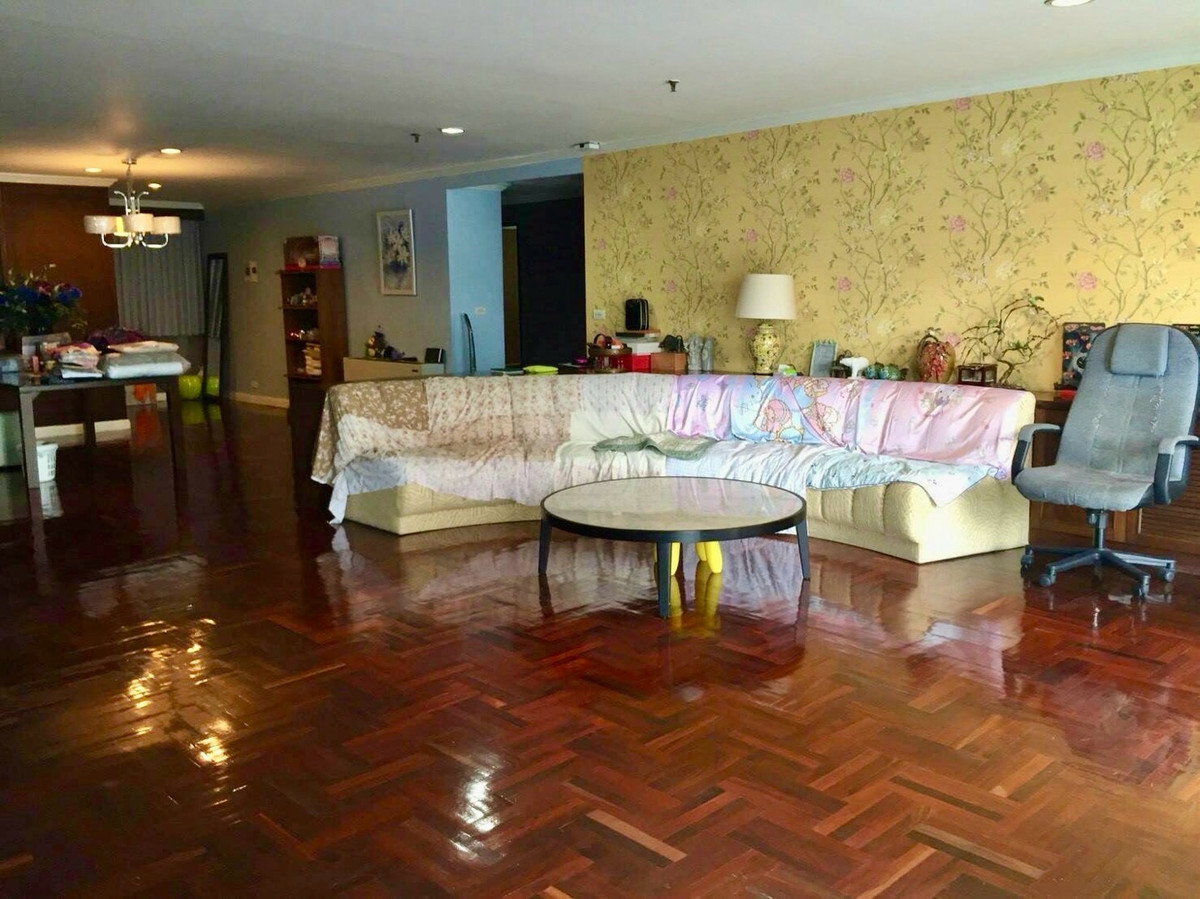 3 Bedroom Condo for Sale Baan Phromphong Condominium 195 sq.m Near BTS Asok MRT Phetchaburi Sukhumvit Bangkok Attractive Price