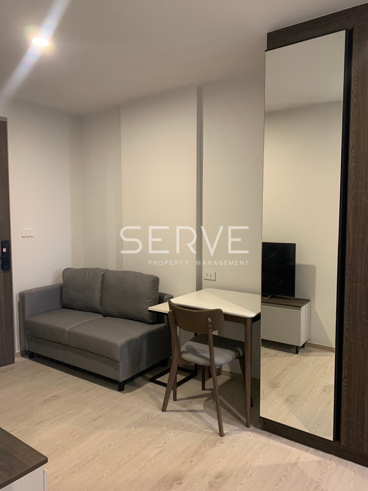 🔥Studio 22.28 sq.m. Nice Room New Condo Good Location BTS Khu Khot 120 m. at Nue Cross Khu Khot Station Condo / For Rent