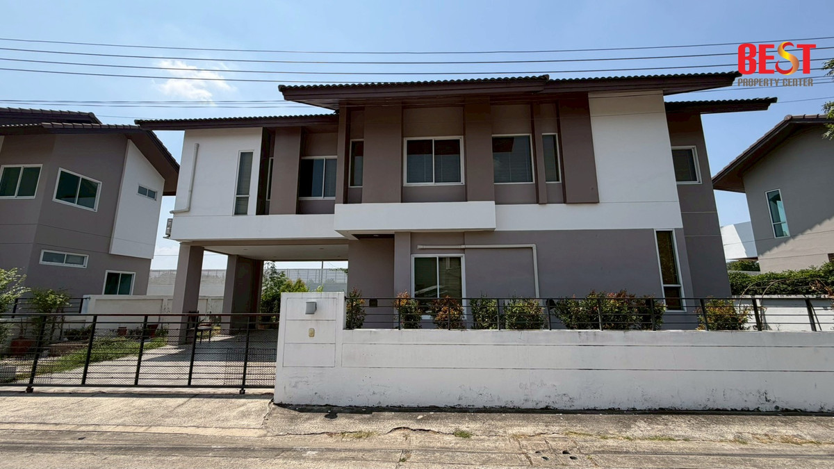 Single house, large plot 80 sq m, canal view, The Thara Village, Soi Phraya Suren 35, Ramintra 109, near Somapa Phatthana School, near Fashion Department Store, Ramintra.