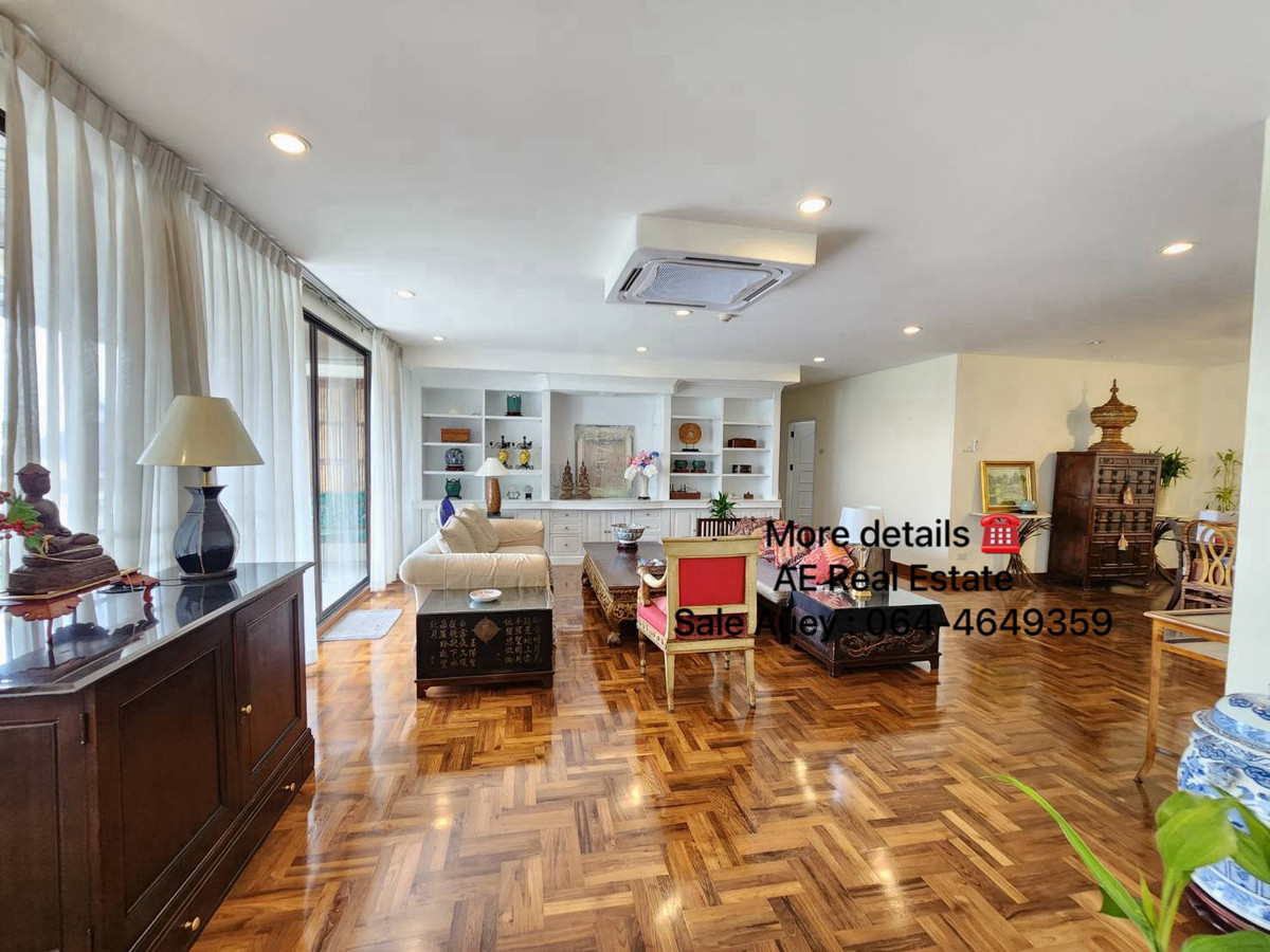 SELL 23.5 MB (3 Bed 256 Sqm)🐱🐶 Pet Friendly @BTS Asoke SELL 23.5 MB (3 Bed 256 Sqm)🐱🐶 Pet Friendly @BTS Asoke