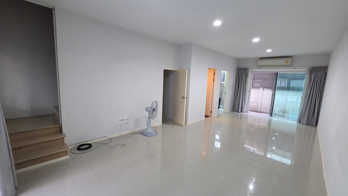 ขาย! บ้านทาวน์โฮม 3 ชั้น โครงการบ้านกลางเมืองสุขุมวิท 77 , สภาพดี, เดินทางสะดวก, ใกล้ BTS อ่อนนุช – รูปที่ 3
