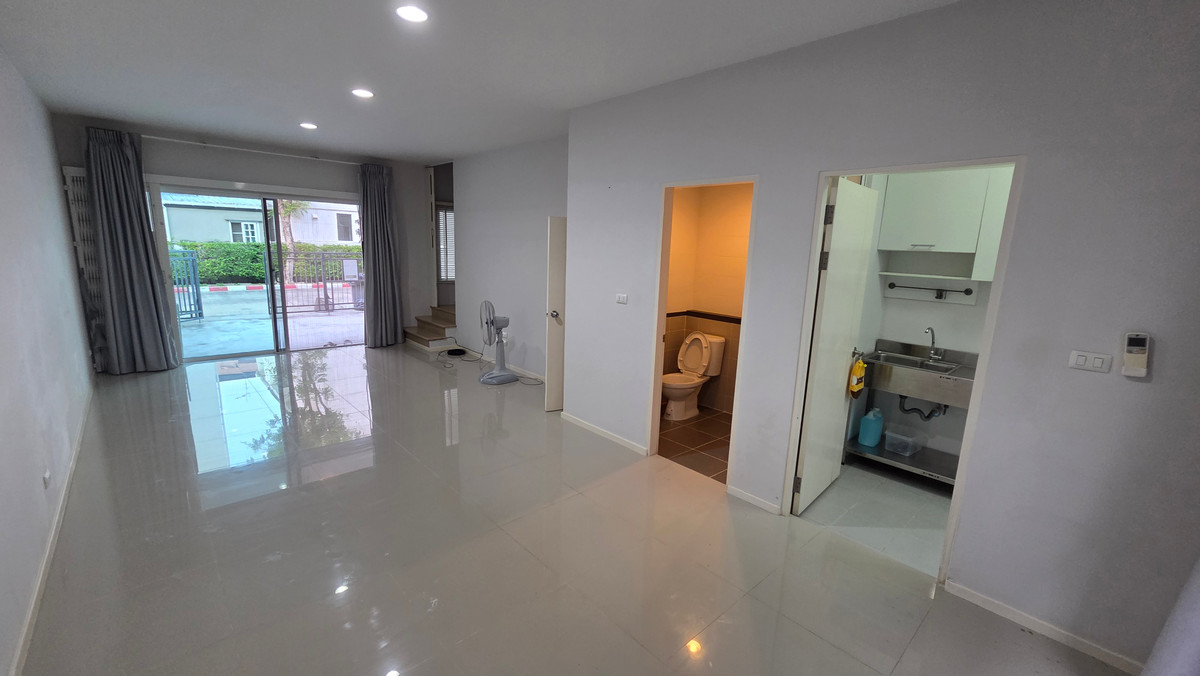 ขาย! บ้านทาวน์โฮม 3 ชั้น โครงการบ้านกลางเมืองสุขุมวิท 77 , สภาพดี, เดินทางสะดวก, ใกล้ BTS อ่อนนุช – รูปที่ 2