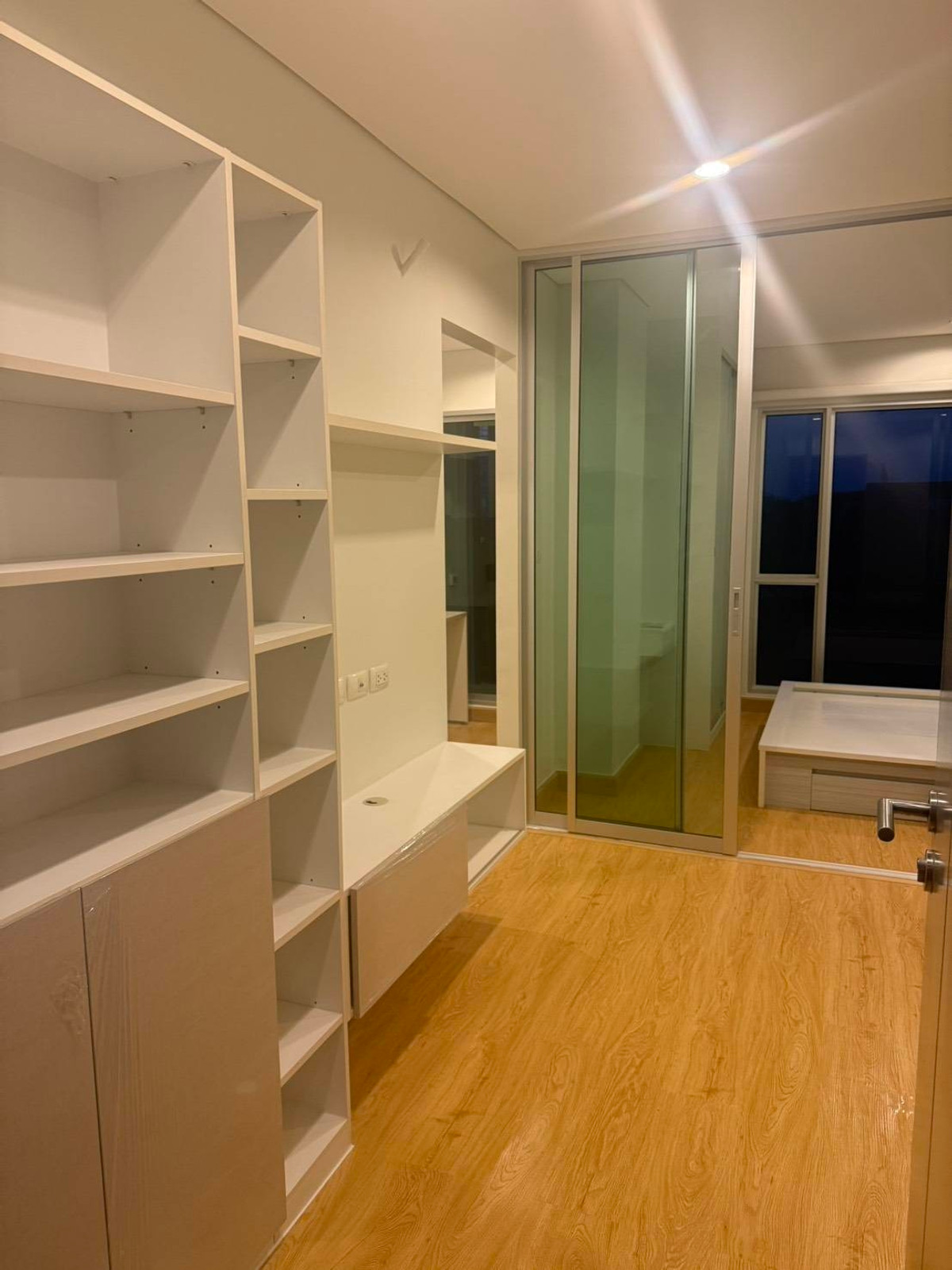 Condo for sale Serrano Rama 2, size 28 sq m., fully built-in furniture, near Central Rama 2.