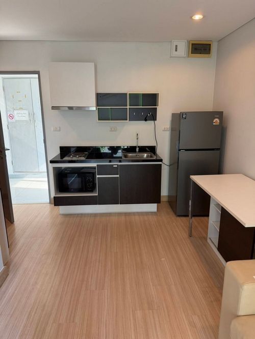 Condo Serrano Rama 2, size 32 sq m., fully furnished, near Central Rama 2.