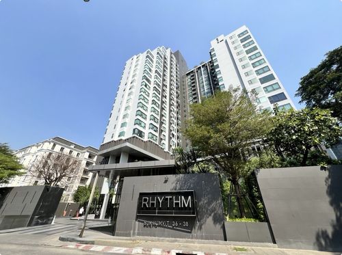 96347 - Condo for sale Rhythm Sukhumvit 36-38, 7th floor, pool view, best price only 5 million baht, The Perfect Balance of city life and investment.