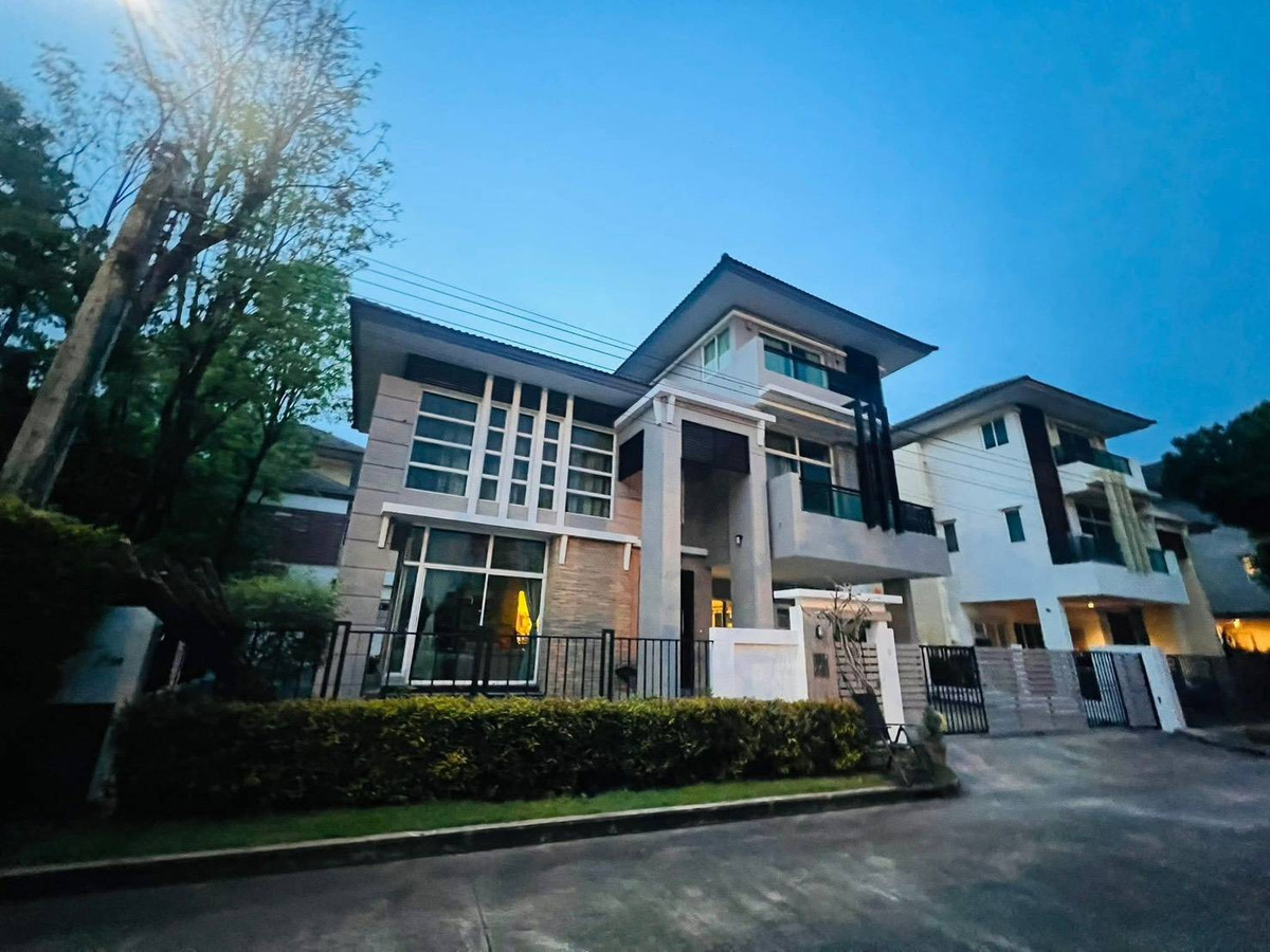 [Sale 16M] Grand Bangkok Boulevard Ratchada-Ramintra | 6BR 362sqm | Large Plot 90.7 sqw | Super Luxury